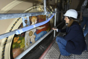 María José Catalá visita las obras de restauración del Salón de Plenos del Ayuntamiento de Valencia